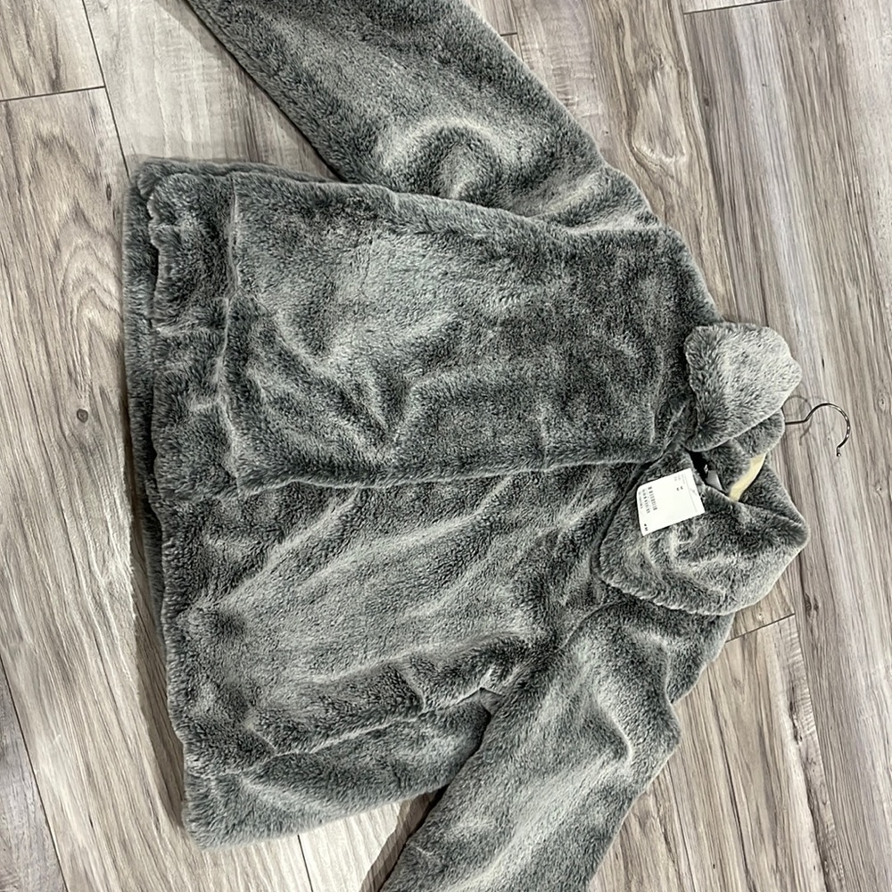 H£M grey fur coat. BRAND NEW